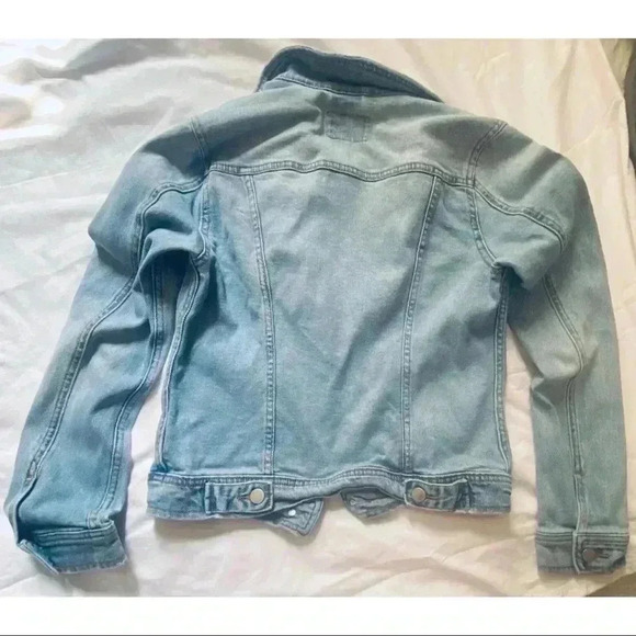 XS Universal Thread Jean Jacket - Picture 3 of 3